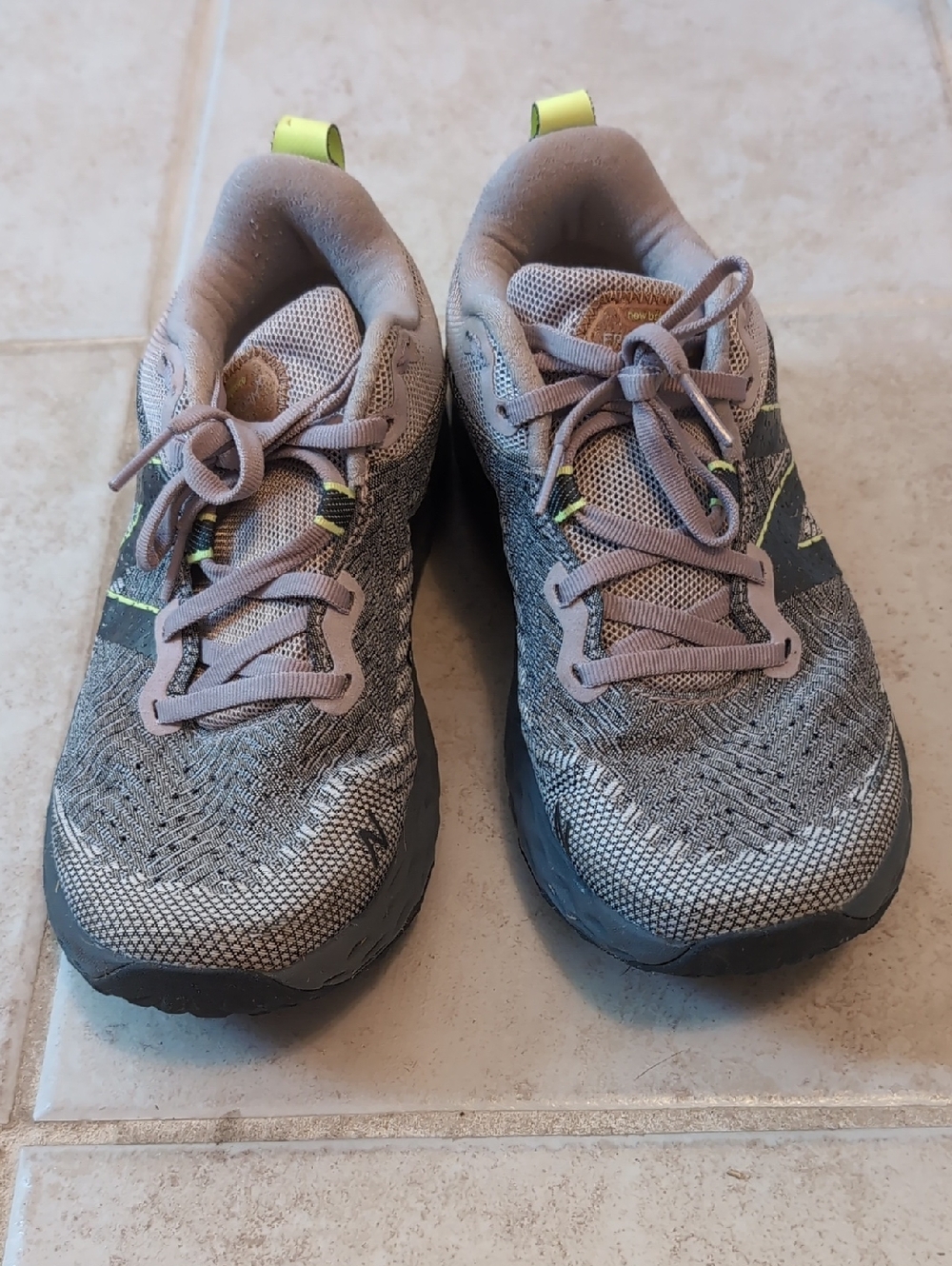 New Balance Fresh Foam Hierro v6 Trail Running Shoes Womens Size 7.5 D Gray